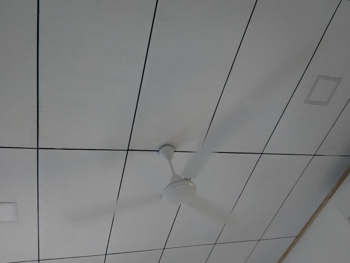 Queens Airport Residence Negombo Bagian luar foto