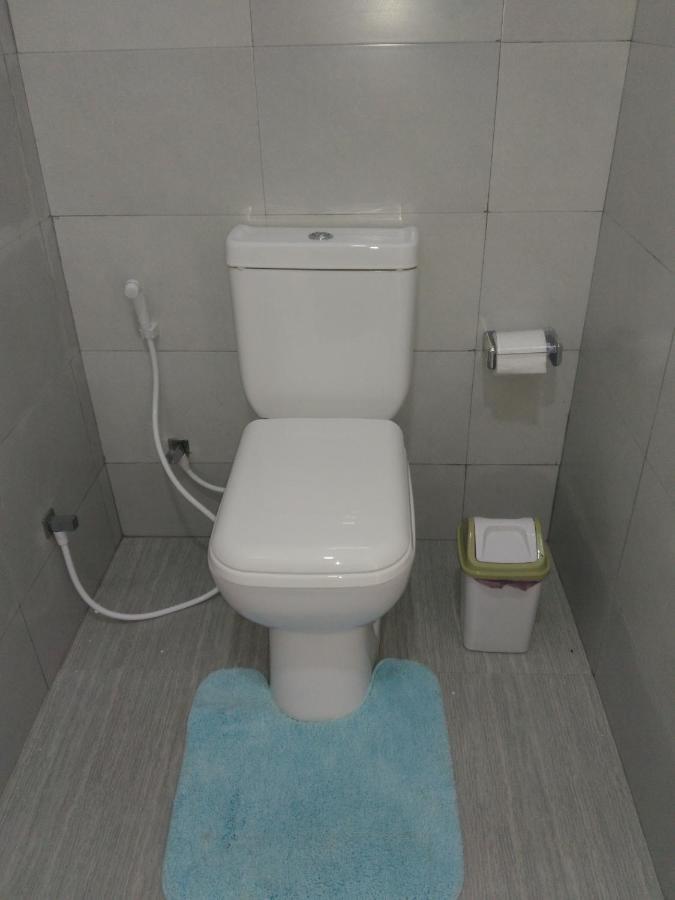 Queens Airport Residence Negombo Bagian luar foto